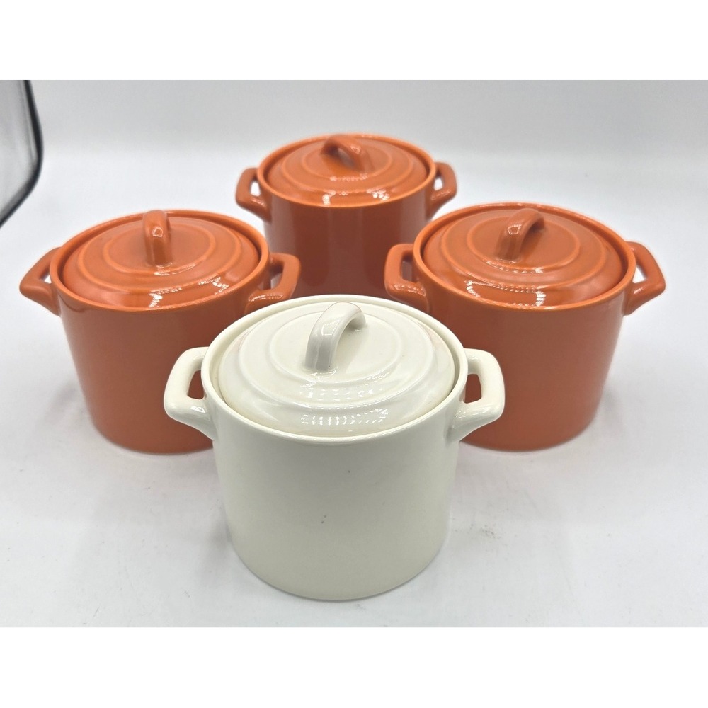Retro Chic! Set of 4 Kennex Stoneware Mini Cocottes/Ramekins with Lids‎